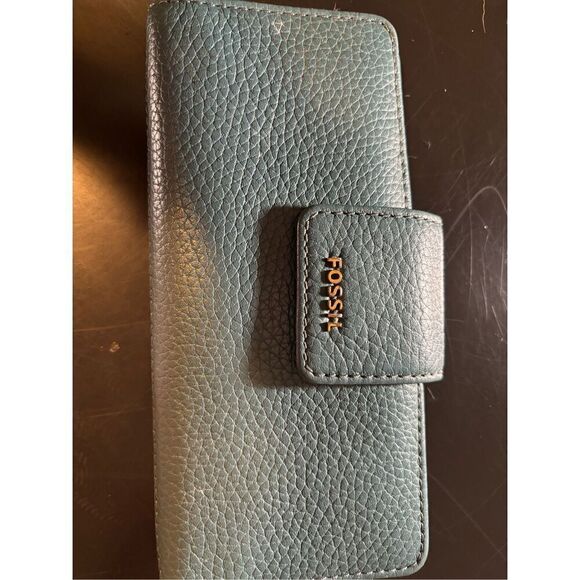 Fossil Teal Leather Wallet - Picture 2 of 4